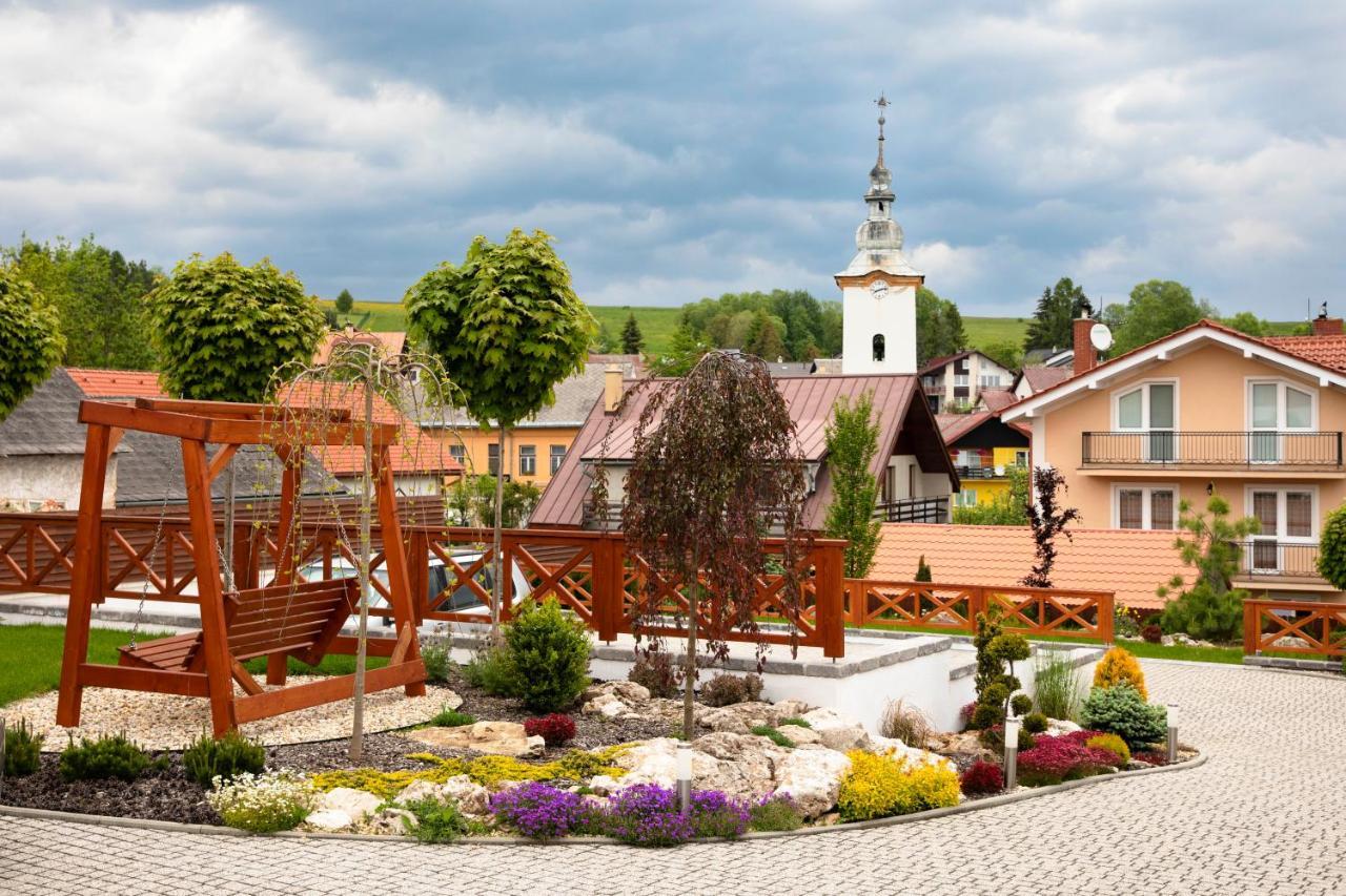 Chalet Nova Lesna Mountain View Kültér fotó